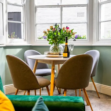 Bootham In Style Apartman *